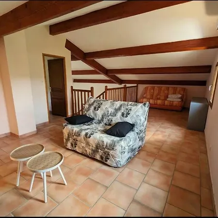 Feriehus La Maison Des Vignettes *