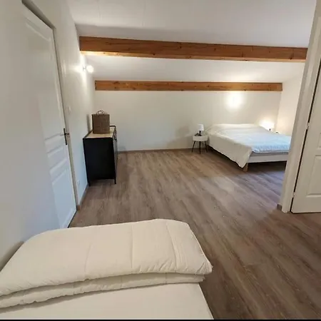 La Maison Des Vignettes Feriehus