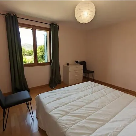 Feriehus La Maison Des Vignettes *